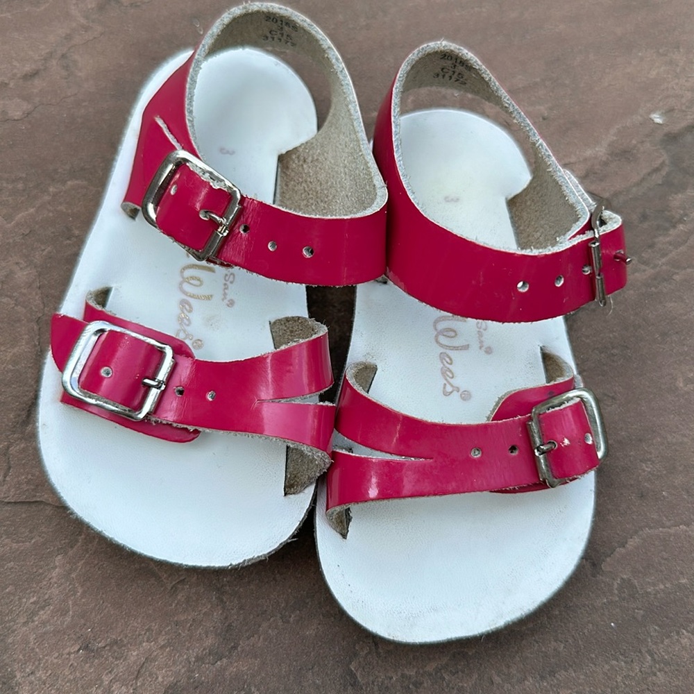 Seawees by SunSan sandals